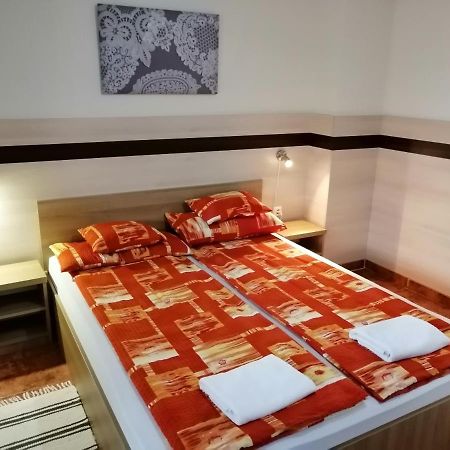 Csipkehaz Apartman Черкесёлё Экстерьер фото