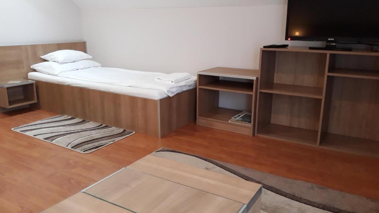 Csipkehaz Apartman Черкесёлё Экстерьер фото