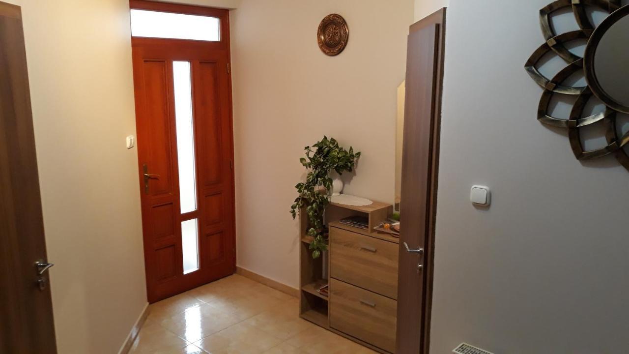 Csipkehaz Apartman Черкесёлё Экстерьер фото